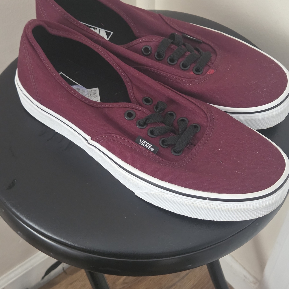 Vans Burgundy Sneakers with Black Accents